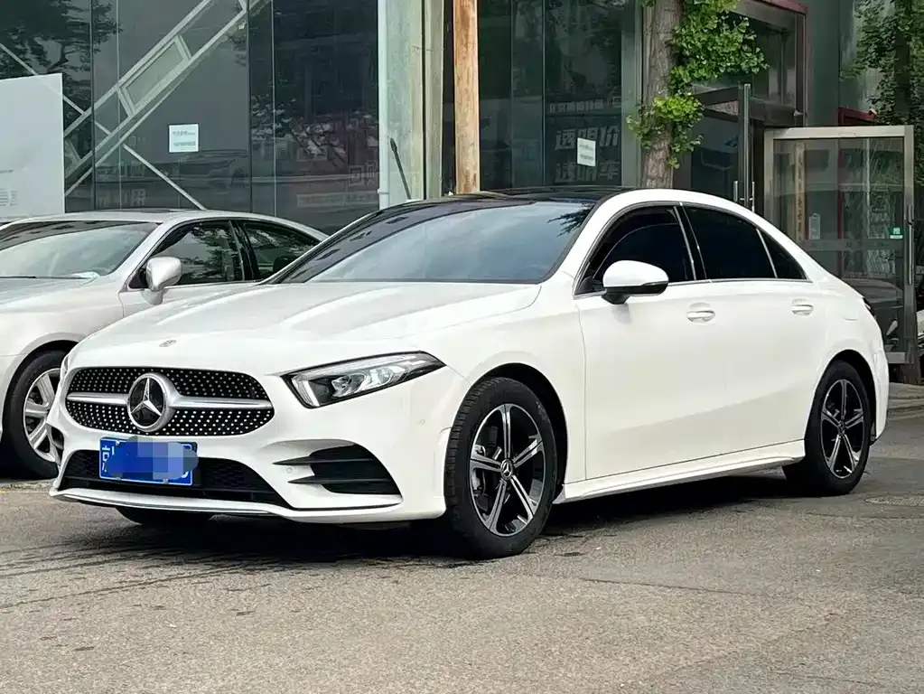 Mercedes-Benz A-Class — фото 1