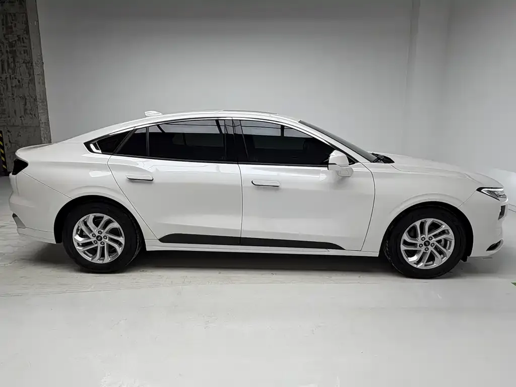 Ford Mondeo — фото 3