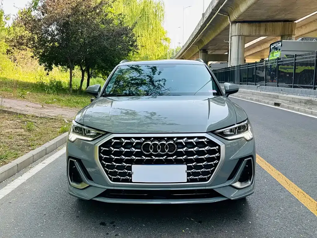 Audi Q3 — фото 2