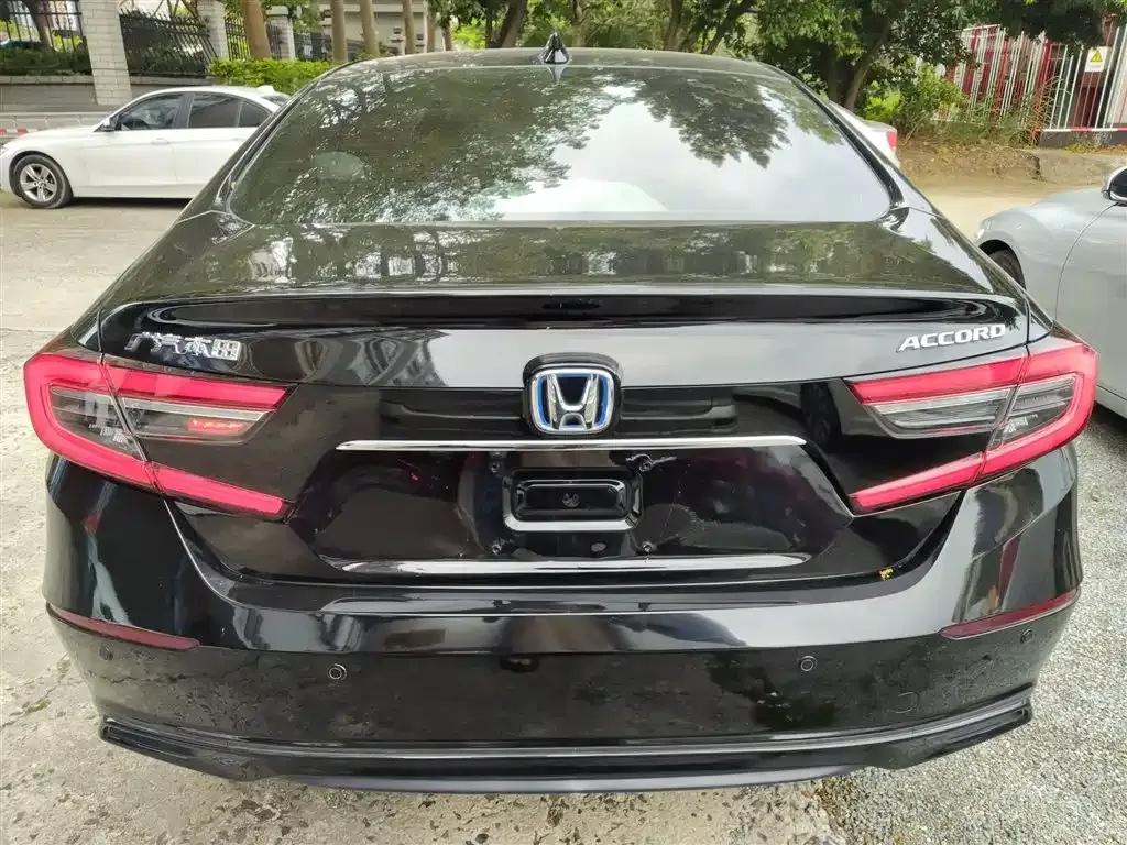 Honda Accord — фото 3