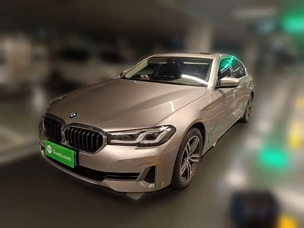 BMW 5 Series — фото 1