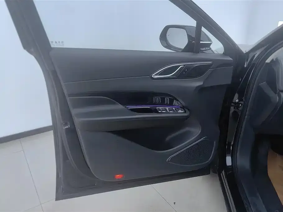 Hongqi HS3 PHEV 2025 из CN, фото 8