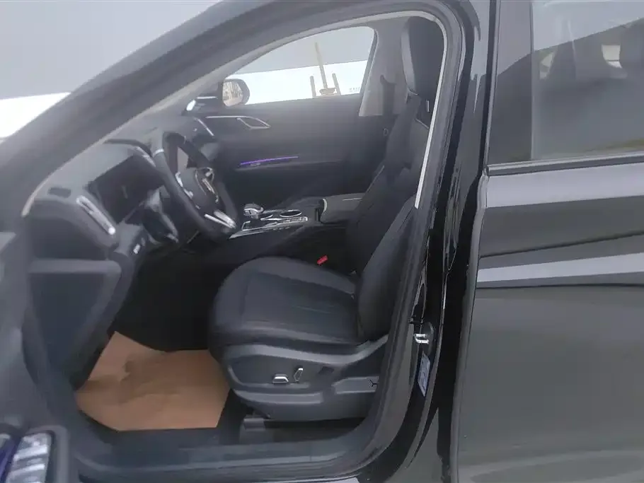 Hongqi HS3 PHEV 2025 из CN, фото 10