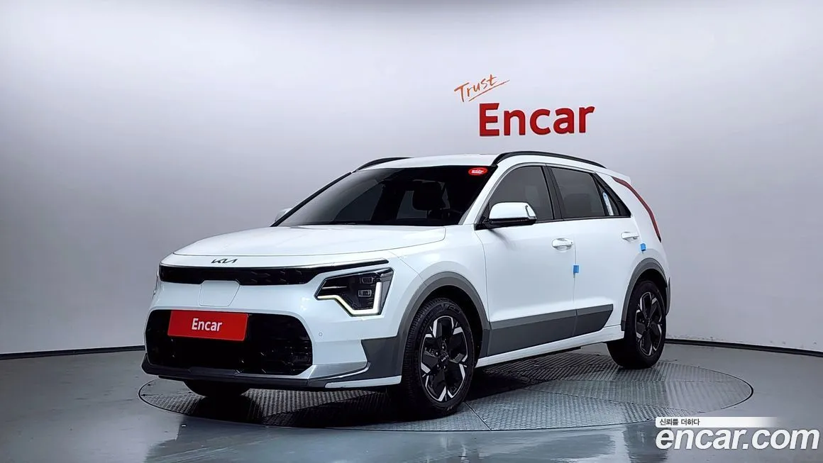 Kia Niro — фото 1