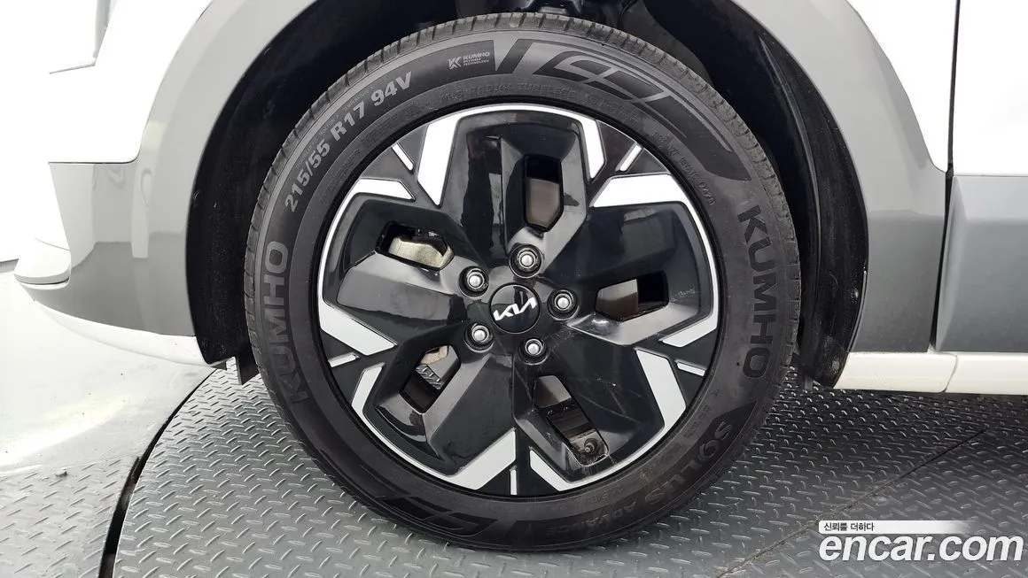 Kia Niro — фото 10