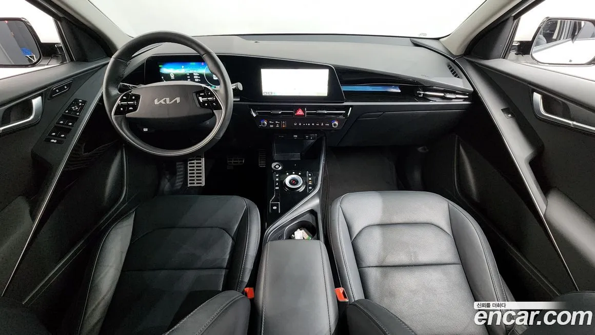Kia Niro — фото 8