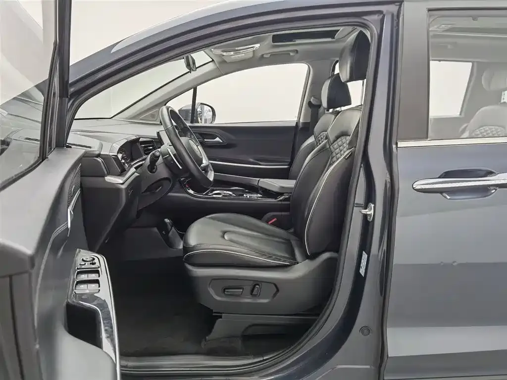 Hyundai Custo — фото 9