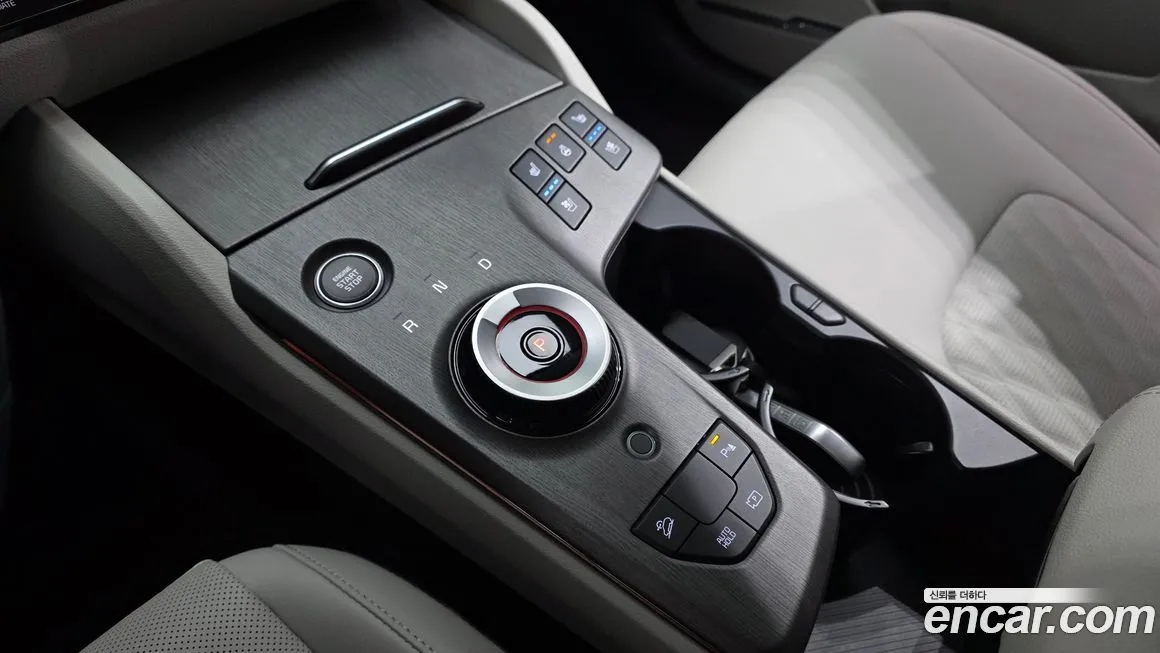 Kia Sportage — фото 7