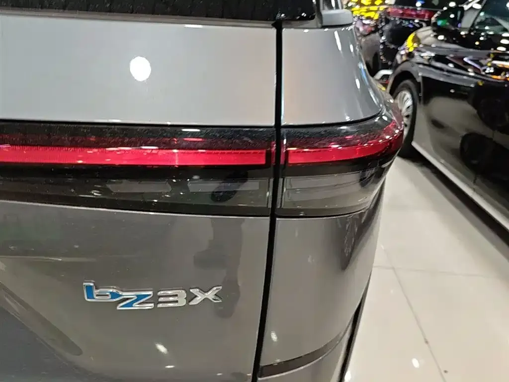 Toyota Platinum 3X 2026 из CN, фото 6
