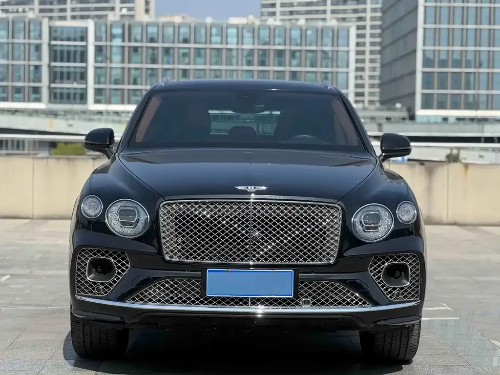 Bentley Bentayga 2022 из CN, фото 6
