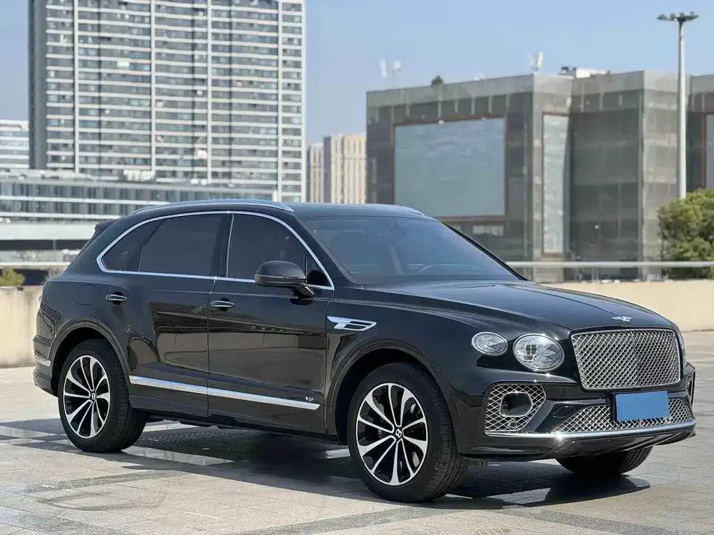 Bentley Bentayga 2022 из CN, фото 2