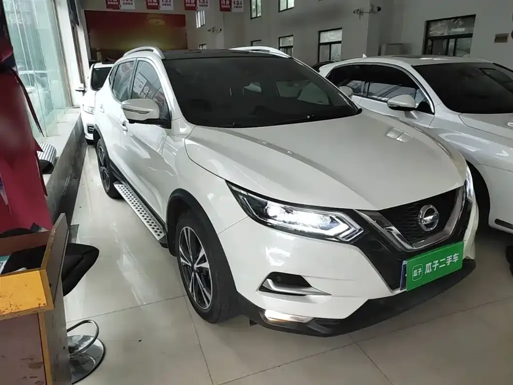 Nissan Qashqai — фото 7
