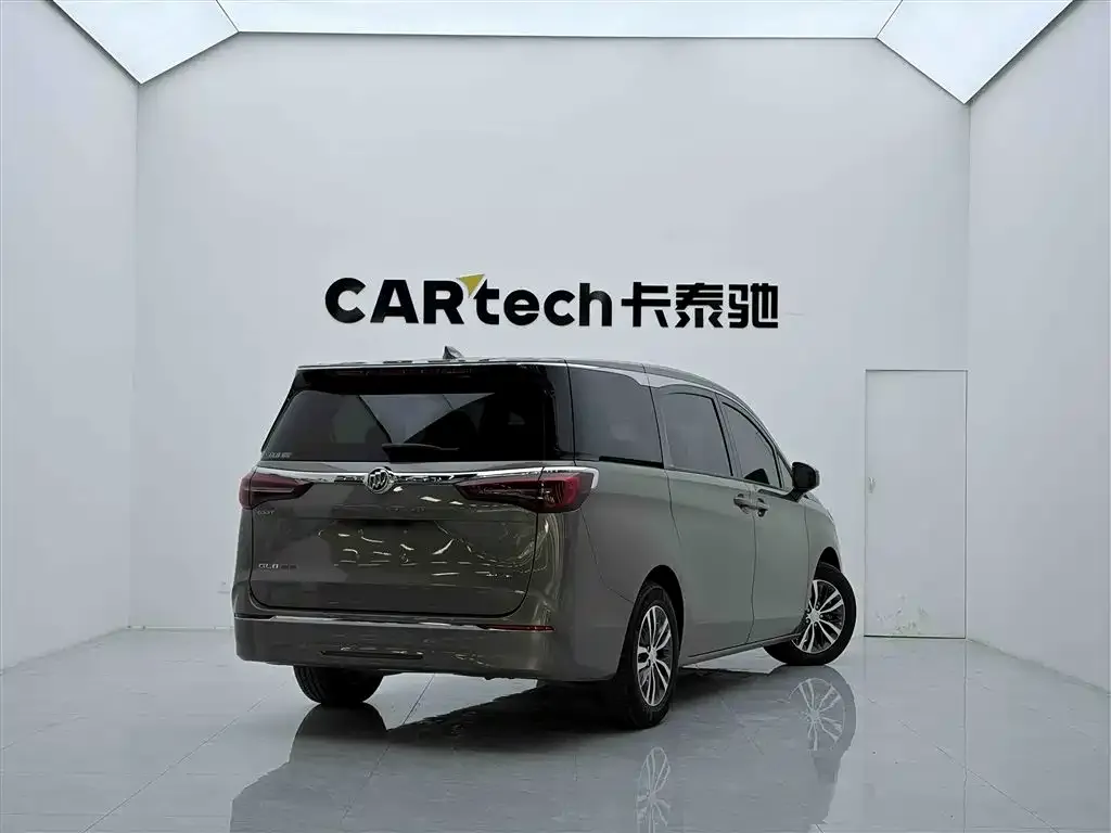Buick GL8 2021 из CN, фото 3