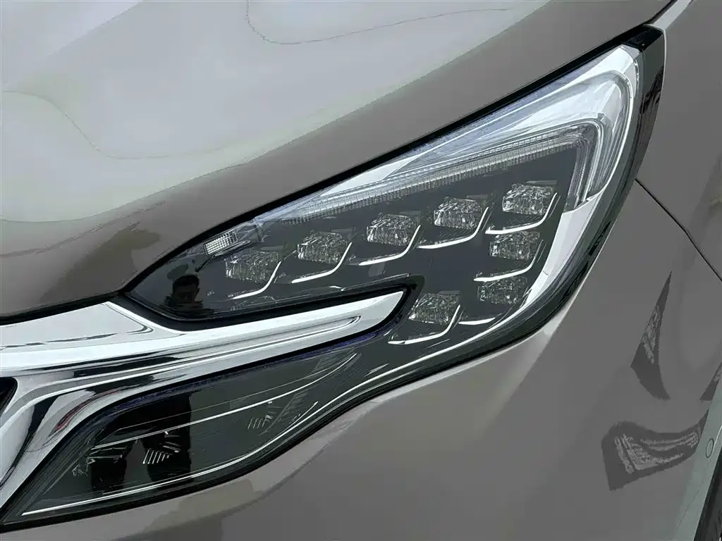 Buick GL8 2021 из CN, фото 9