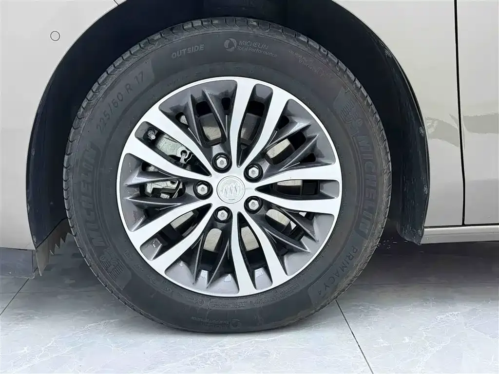 Buick GL8 2021 из CN, фото 8