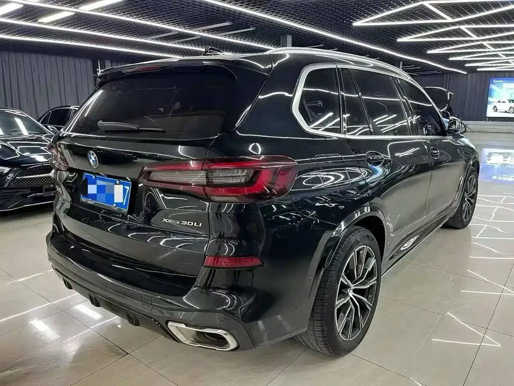 BMW X5 — фото 2