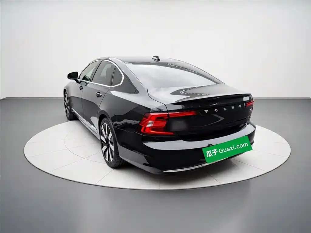 Volvo S90 PHEV — фото 4