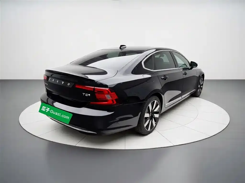 Volvo S90 PHEV — фото 2