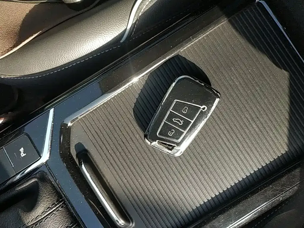 Volkswagen Passat — фото 10