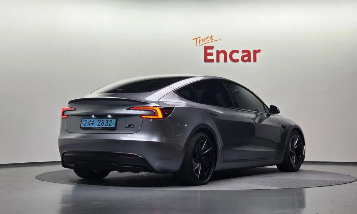 Tesla Model 3 2024 из KR, фото 7