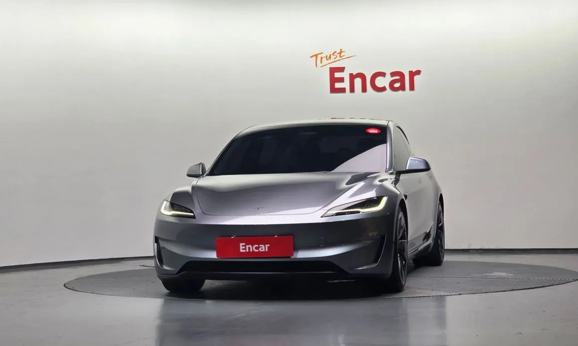 Tesla Model 3 2024 из KR, фото 5