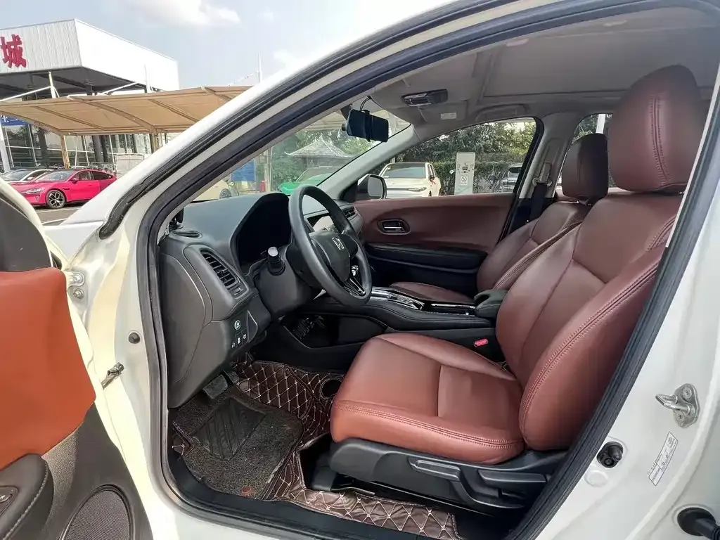 Honda Vezel 2021 из CN, фото 5