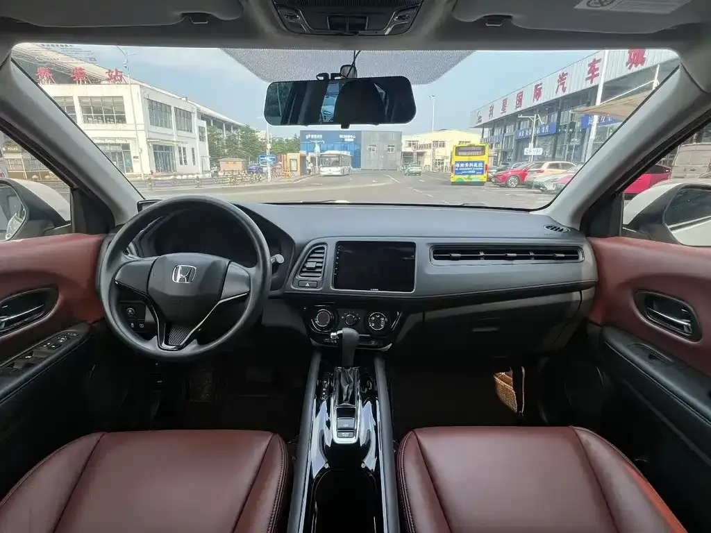 Honda Vezel 2021 из CN, фото 3