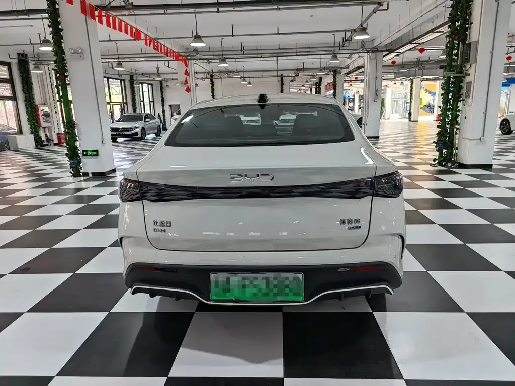 BYD Seal 06 — фото 9