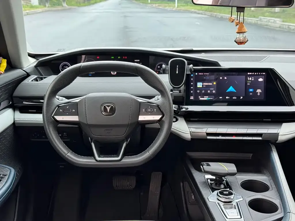Changan UNI-V iDD 2023 из CN, фото 10