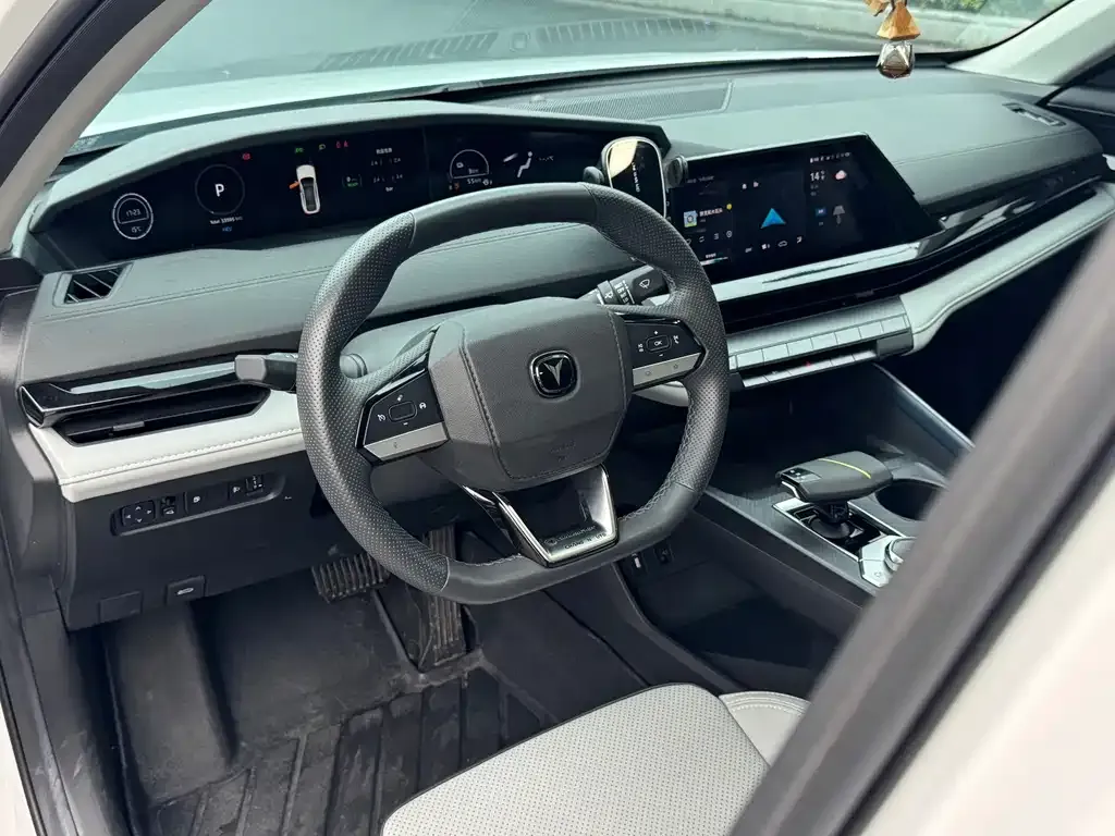 Changan UNI-V iDD 2023 из CN, фото 5