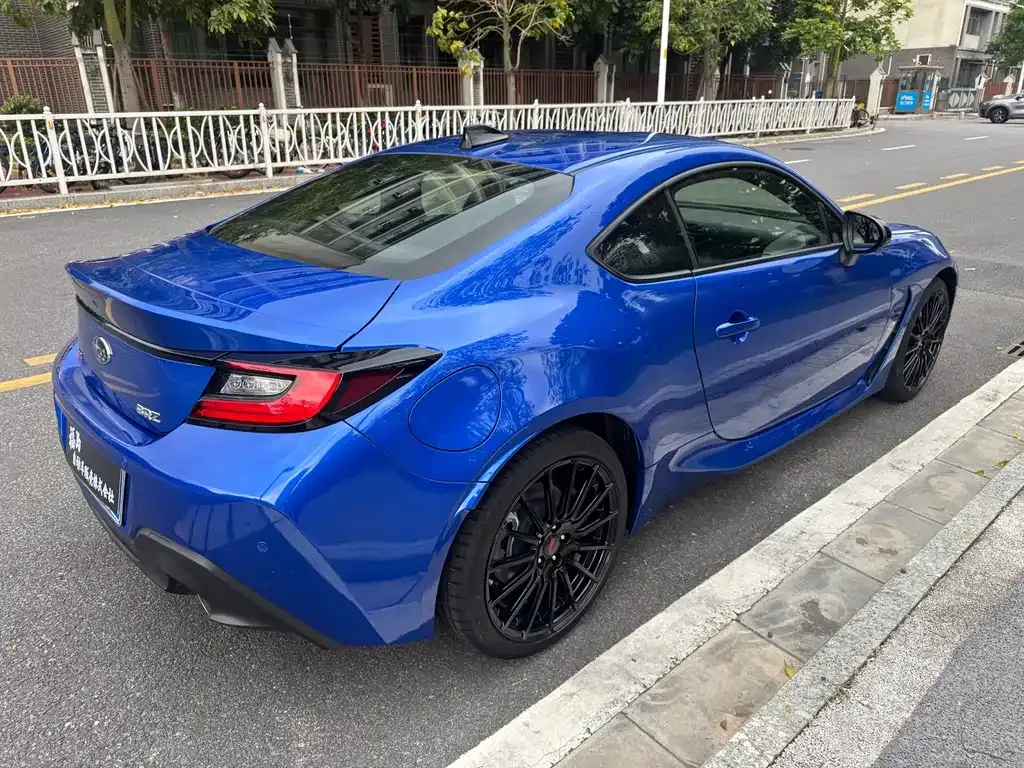 Subaru BRZ — фото 4