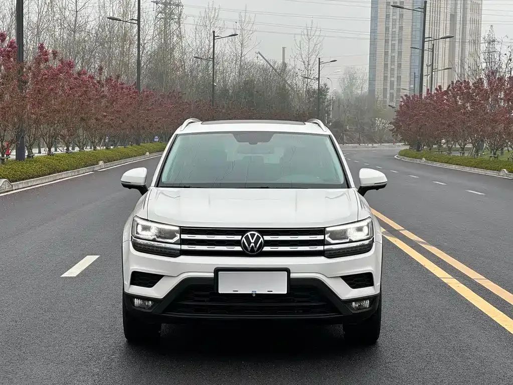 Volkswagen Tharu — фото 4
