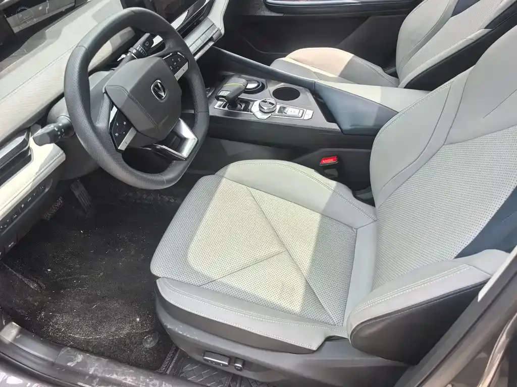 Changan UNI-V iDD 2023 из CN, фото 4