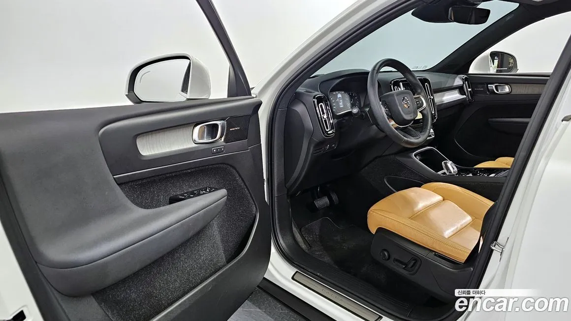 Volvo XC40 2021 из KR, фото 7