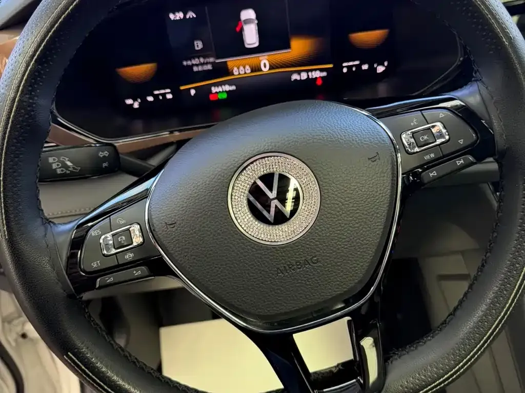 Volkswagen Tharu — фото 8