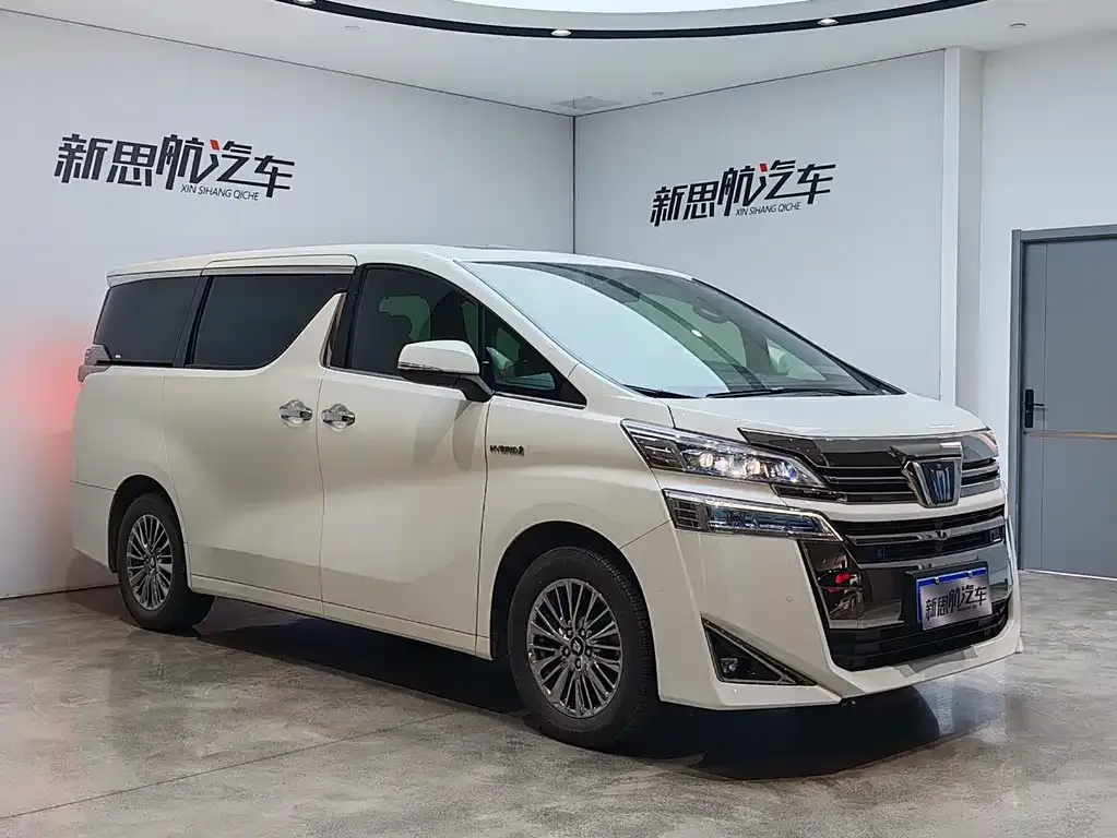 Toyota Vellfire — фото 10