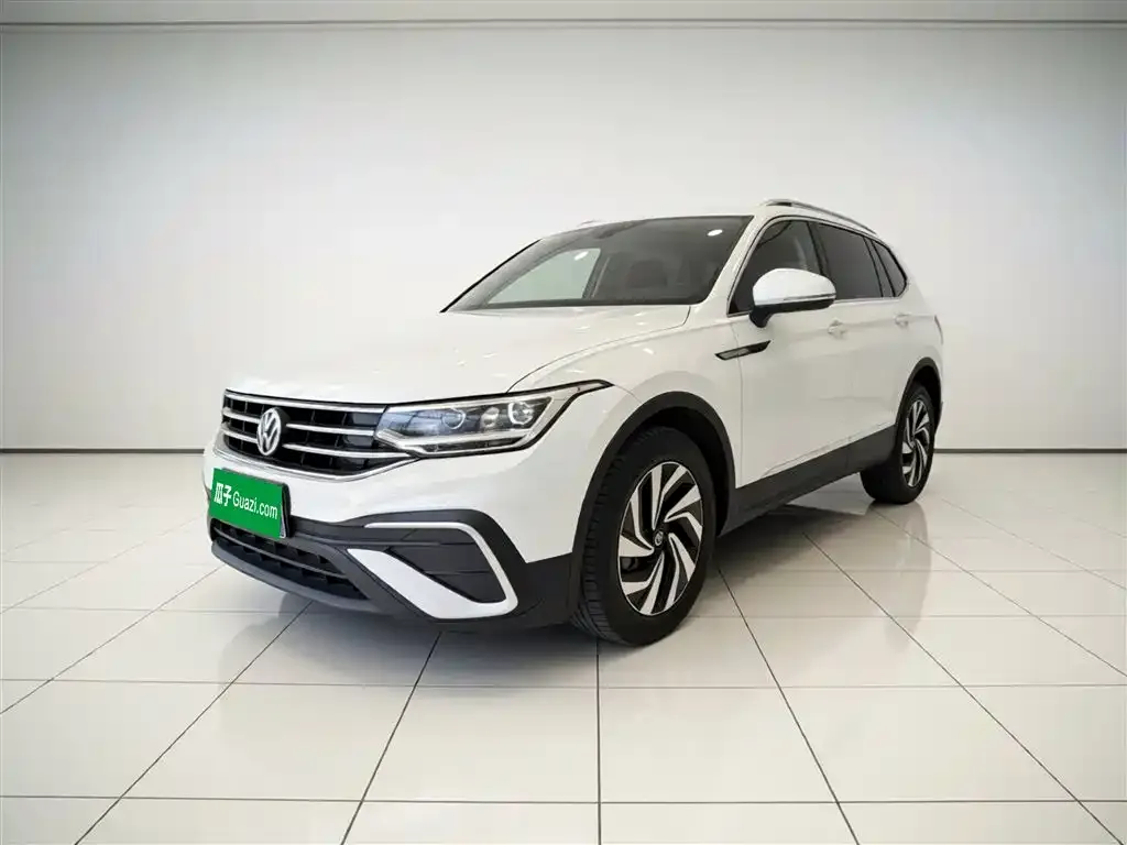 Volkswagen Tiguan L — фото 3