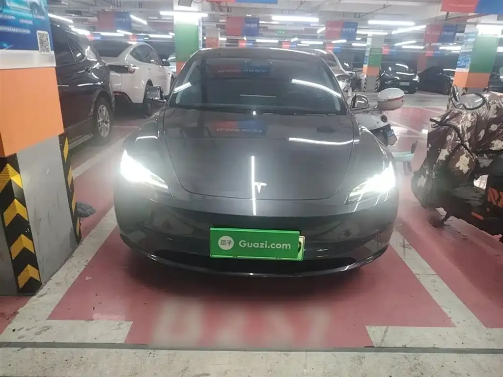 Tesla Model 3 — фото 4