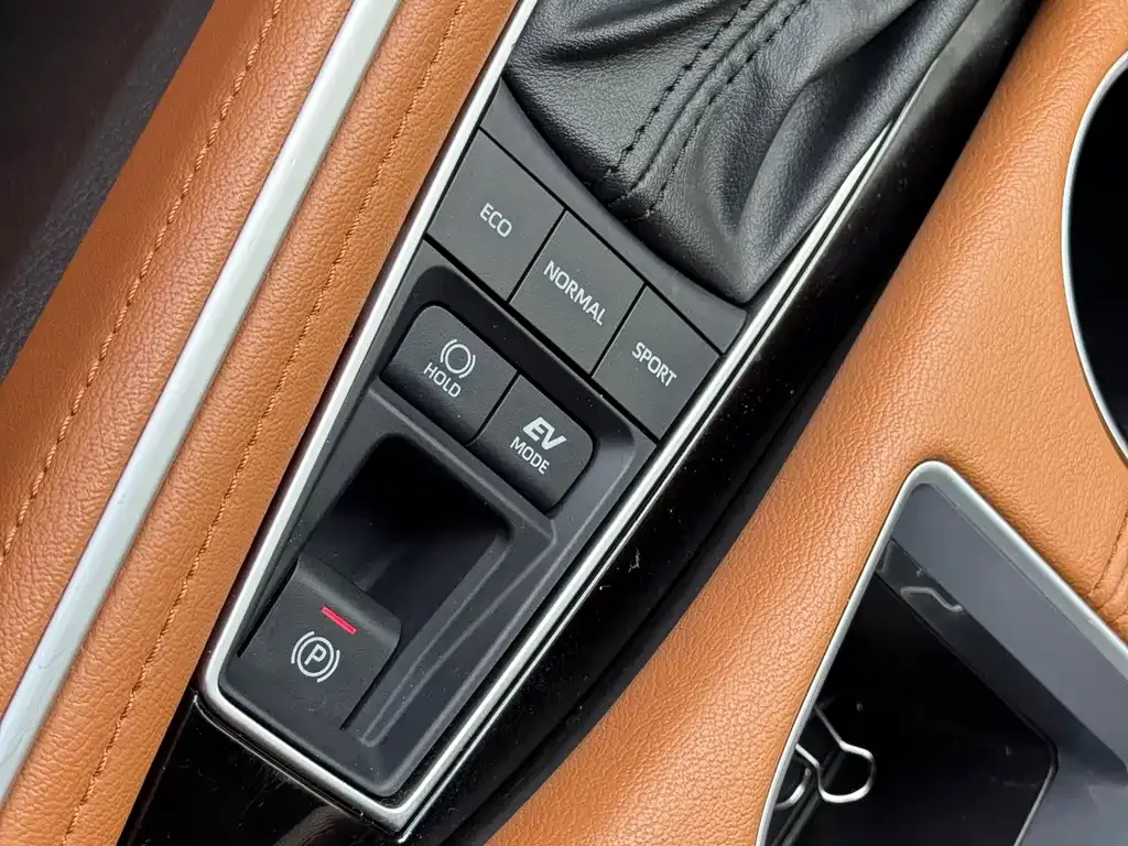 Toyota Avalon — фото 6