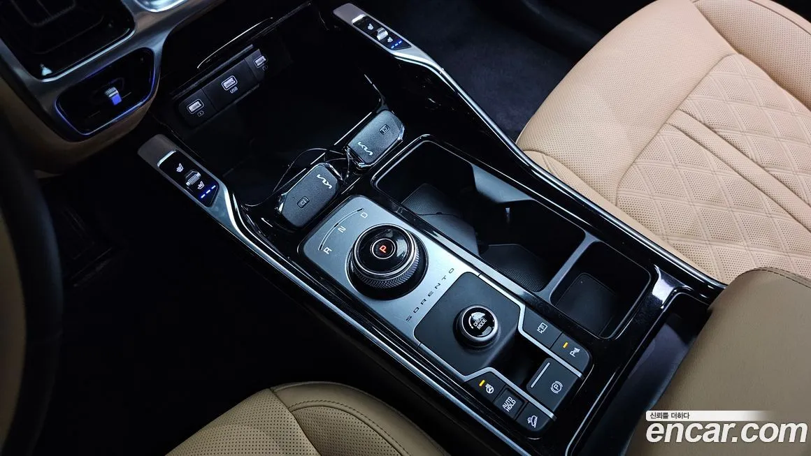 Kia Sorento — фото 8