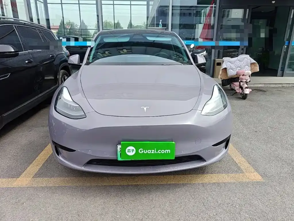 Tesla Model Y — фото 6
