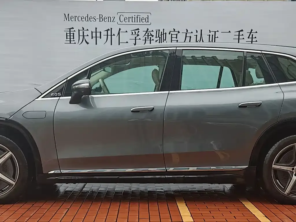 Mercedes-Benz EQS SUV 2023 из CN, фото 3
