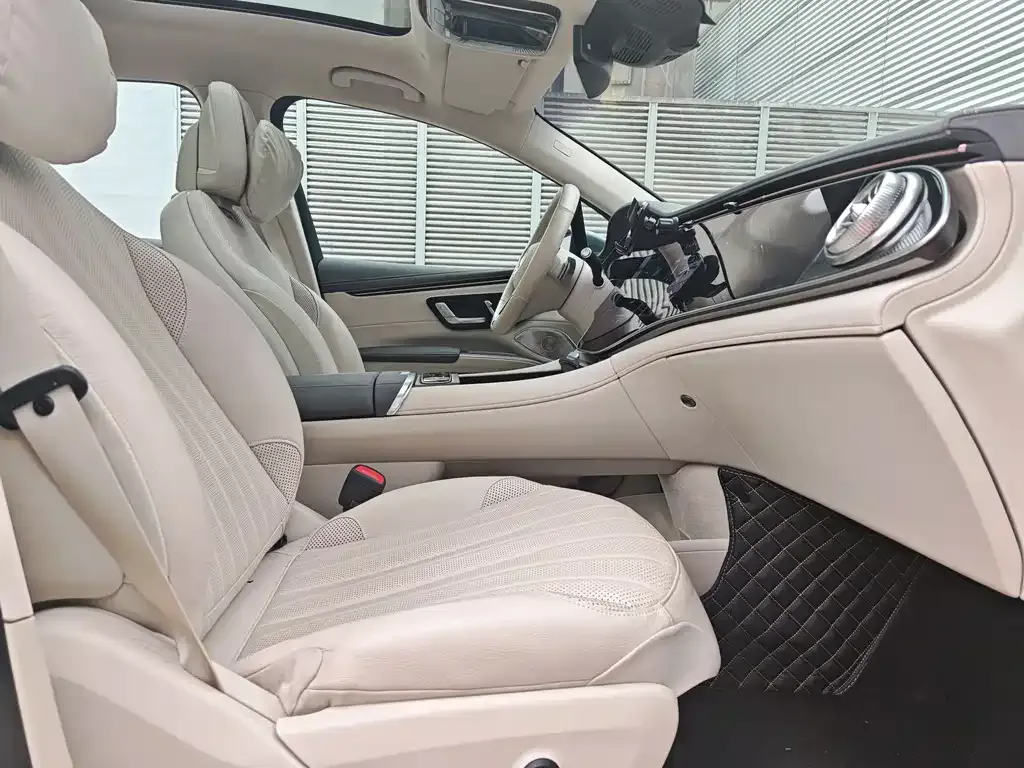 Mercedes-Benz EQS SUV 2023 из CN, фото 9