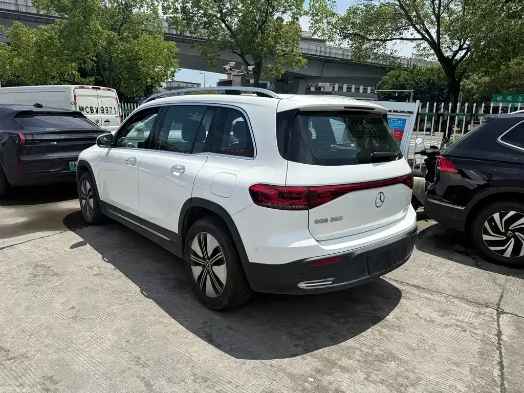Mercedes-Benz EQB 2024 из CN, фото 8