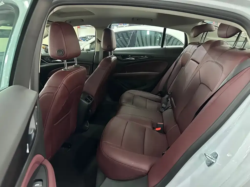 Buick Regal — фото 3