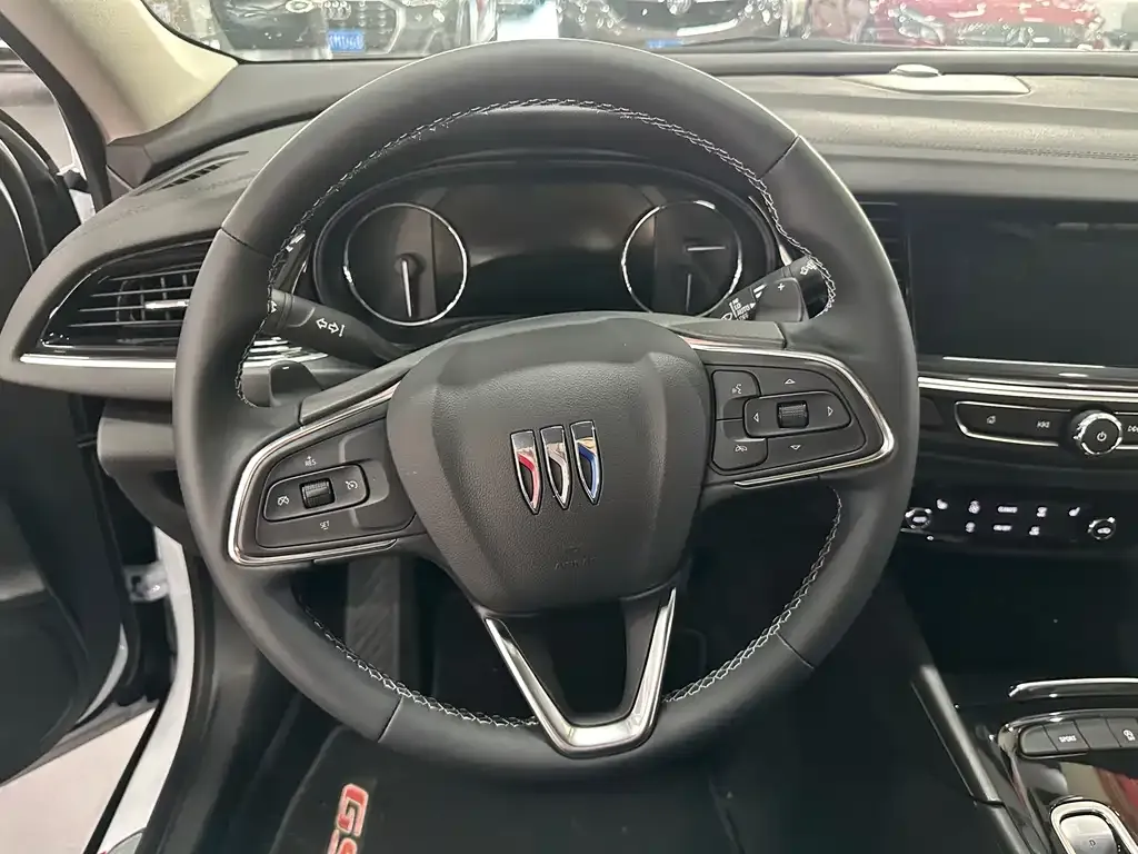 Buick Regal — фото 7