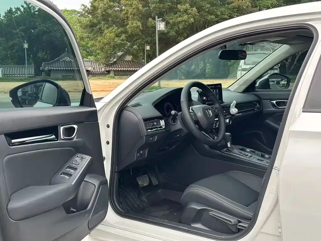 Honda Civic — фото 7