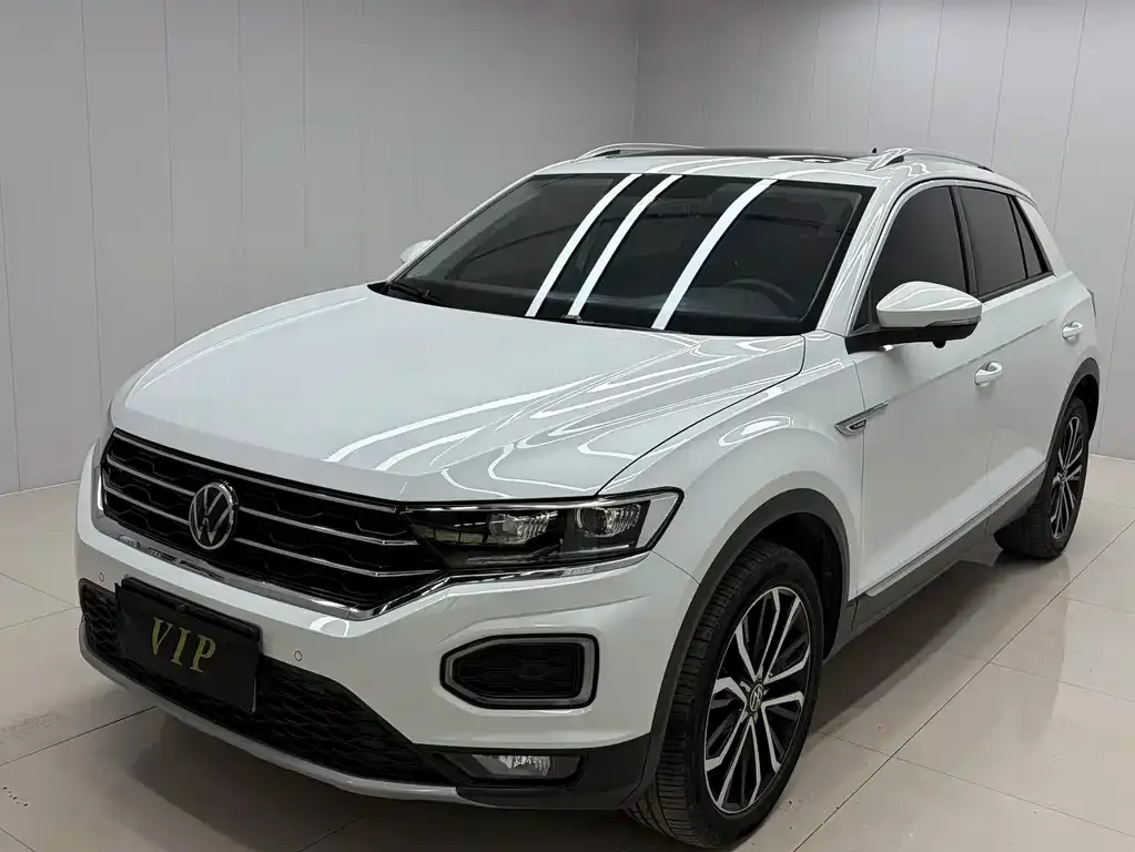 Volkswagen T-Roc — фото 1