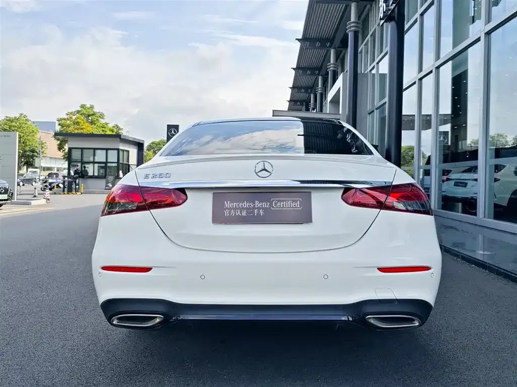 Mercedes-Benz E-Class (Import) — фото 3