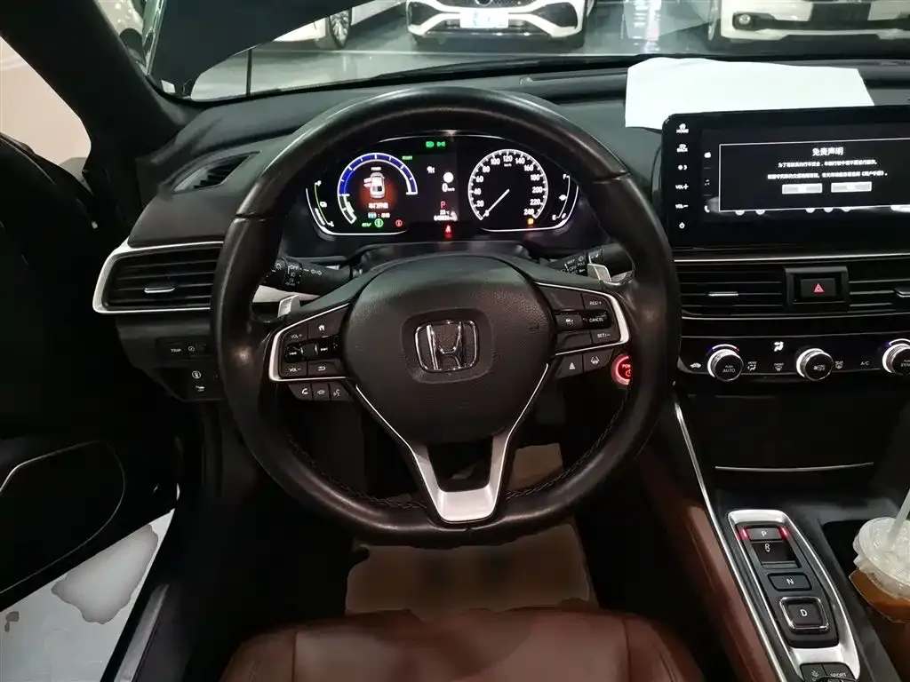 Honda Inspire — фото 4